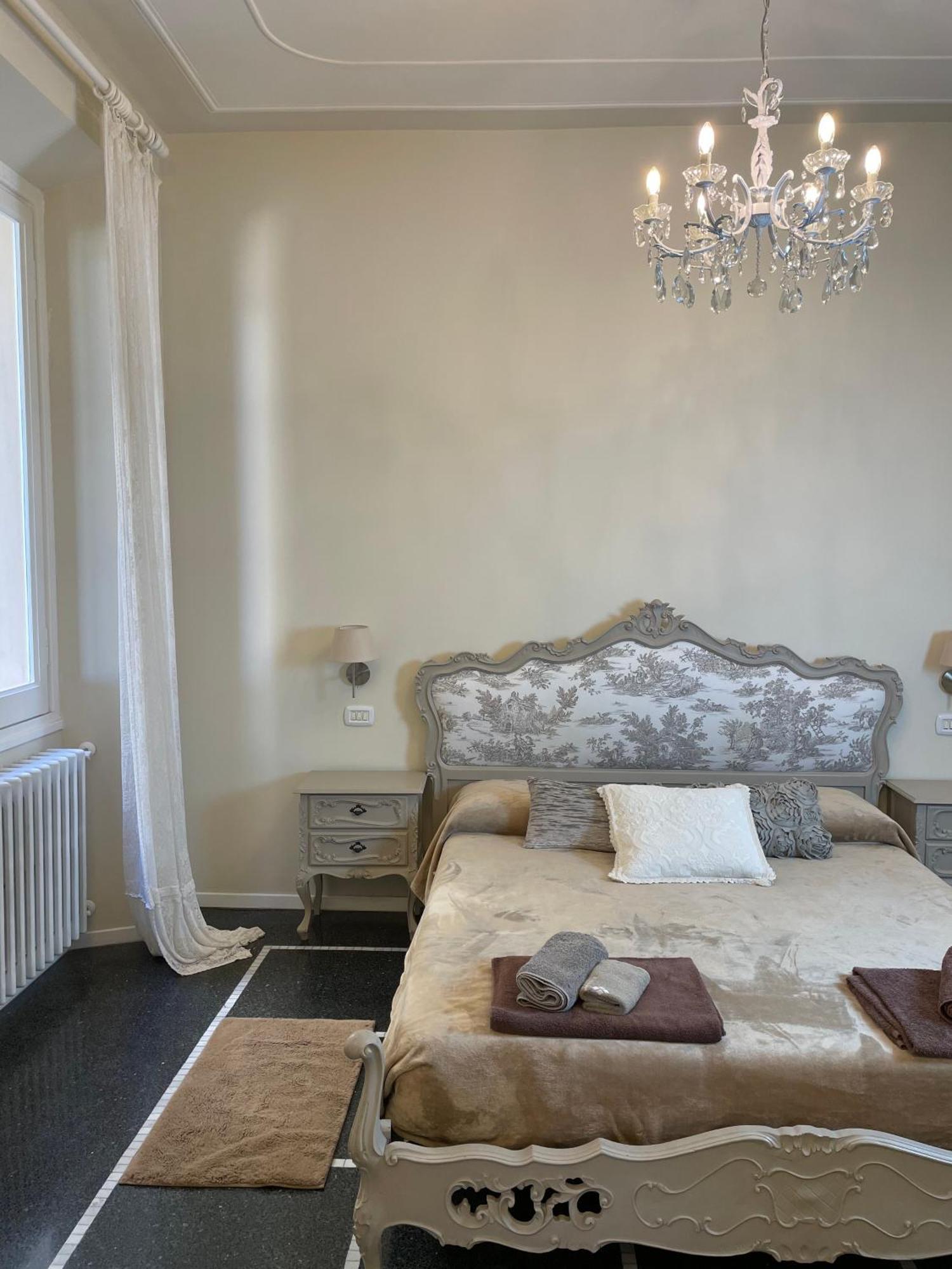 Seven Boutique Hotel Сестри Леванте Екстериор снимка