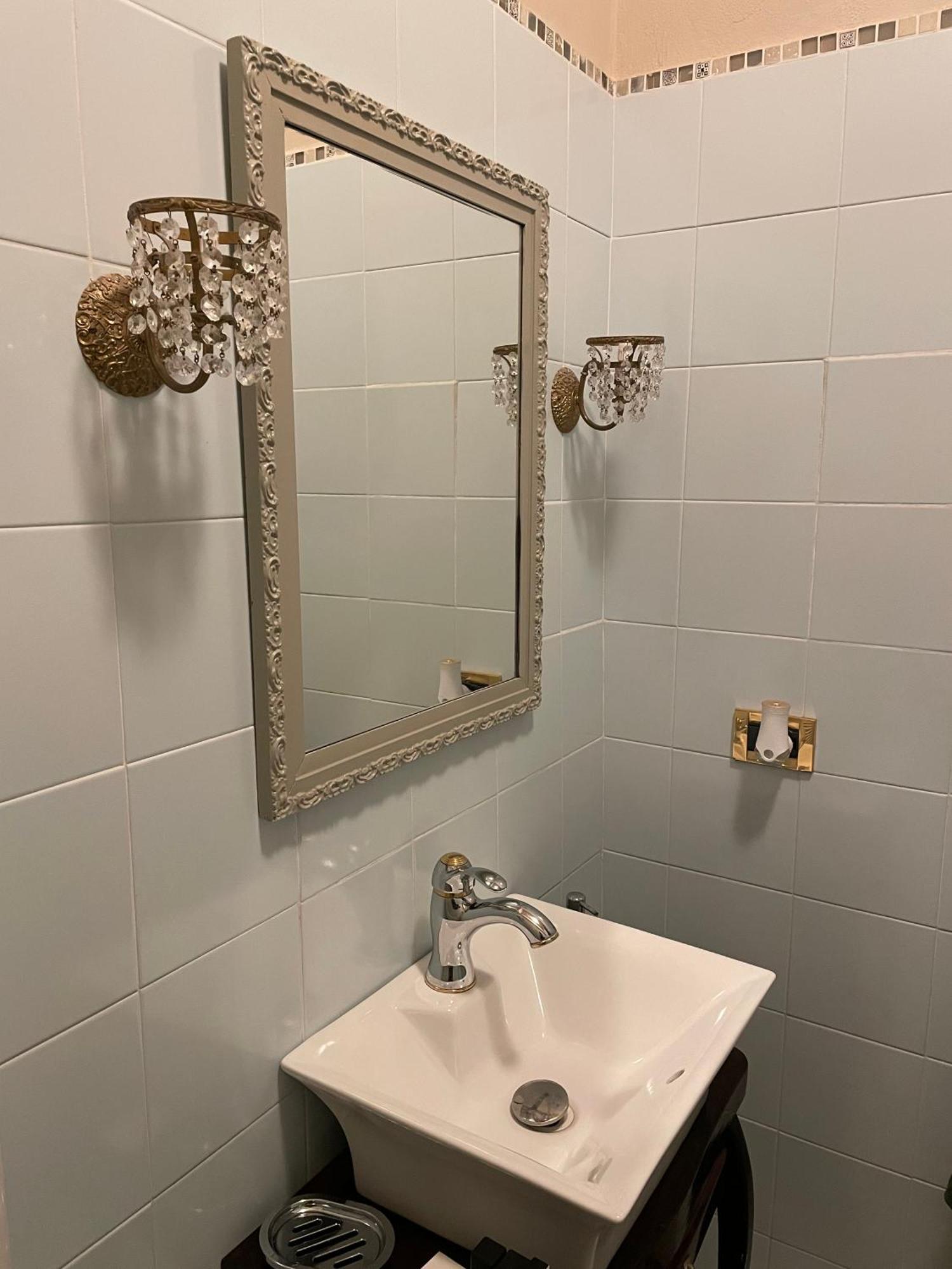 Seven Boutique Hotel Сестри Леванте Стая снимка