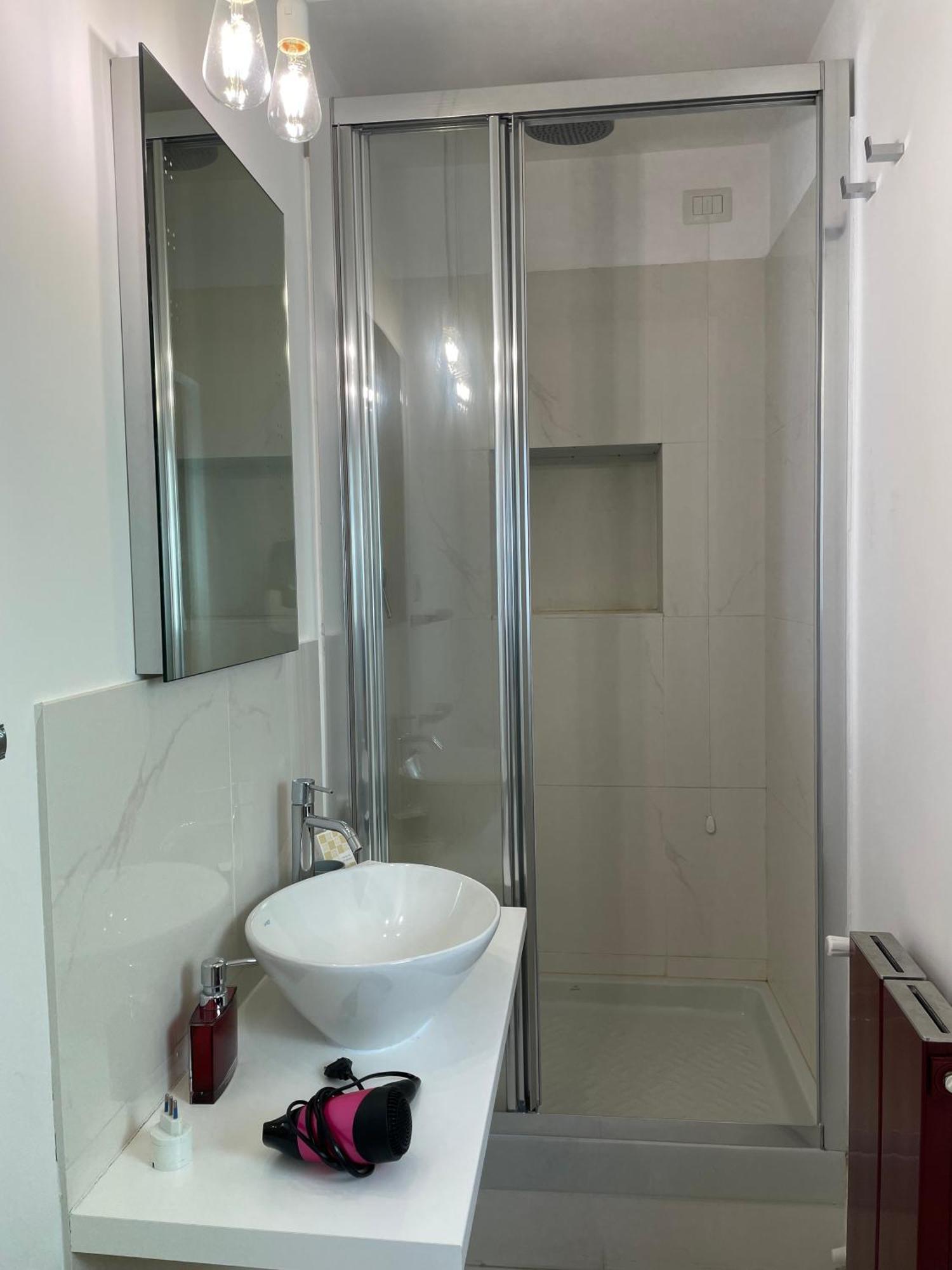 Seven Boutique Hotel Сестри Леванте Стая снимка